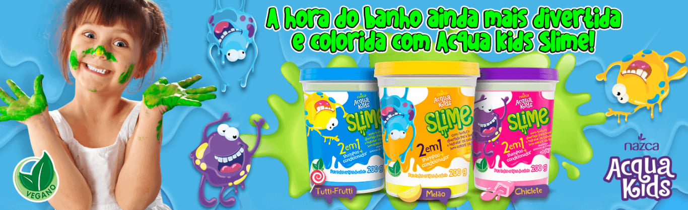 crianca com as mãos sujas de slime